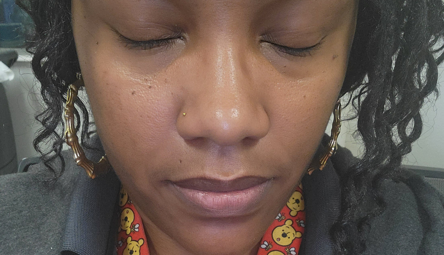 Skin●Turmeric Face Mask w/ (1) Sponge Included ●Organic Turmeric Facial Bar ●Organic Shea Butter (Face & Body) Moisturizer ●Organic Turmeric Body Scrub ●Organic Turmeric Set●