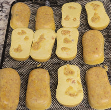 Load image into Gallery viewer, SOAP***Cocoa Butter &amp; Oatmeal Soap 4 oz
