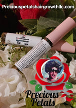 Load image into Gallery viewer, LASHES***Organic EYeLASH &amp; Brow "Growth" SERUM 10 ml (CAN BE USED ON EYEBROWS)
